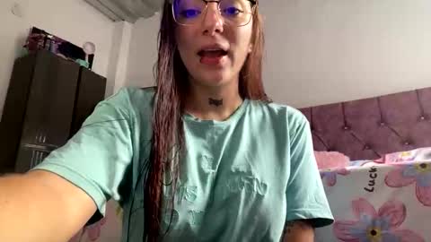 estefa1 online show from June 8, 9:37 pm