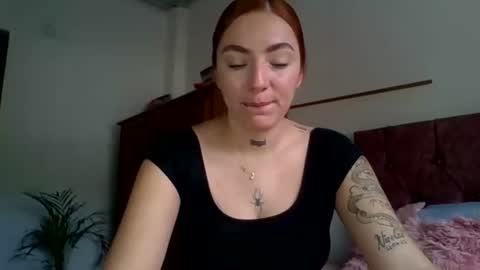 estefa1 online show from July 4, 8:04 pm