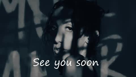 Estefa G online show from December 14, 8:45 am