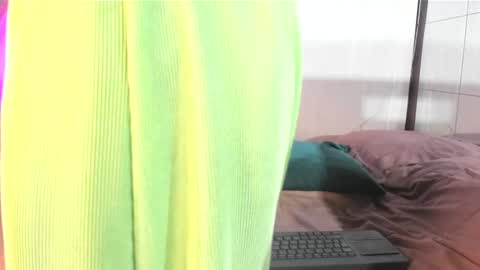 Estefa G online show from March 8, 2:55 am