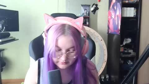 Snapshot of estefanahoage chatting on March 20, 4:06 am Kate online show from March 20, 4:06 am