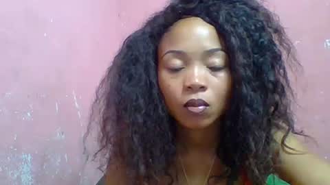 Snapshot of estelah20 chatting on September 23, 5:54 am estelah20 online show from September 23, 5:54 am