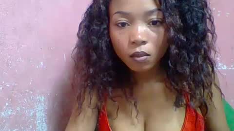 Snapshot of estelah20 chatting on October 12, 5:50 am estelah20 online show from October 12, 5:50 am