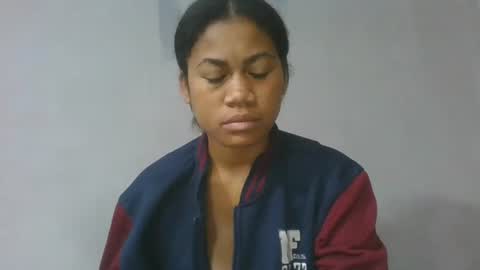 Snapshot of estelah796836 chatting on May 15, 3:35 am estelah796836 online show from May 15, 3:35 am