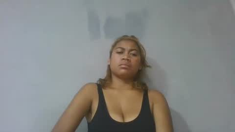 Snapshot of estelah796836 chatting on May 28, 7:05 am estelah796836 online show from May 28, 7:05 am