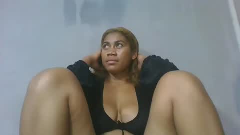 Snapshot of estelah796836 chatting on May 29, 7:34 pm estelah796836 online show from May 29, 7:34 pm