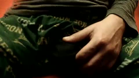 Snapshot of estelarseiya chatting on December 23, 2:13 am estelarseiya online show from December 23, 2:13 am