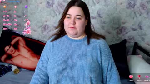 Snapshot of estelle_hicks chatting on December 7, 9:22 pm estelle_hicks online show from December 7, 9:22 pm