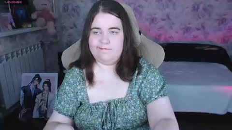estelle_hicks online show from July 28, 8:52 pm