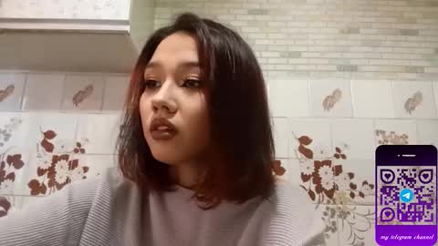 estellekirbo online show from February 27, 1:22 pm