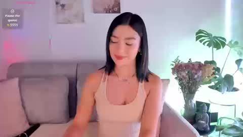 Snapshot of estercollins_ chatting on September 23, 9:07 pm Is secret online show from September 23, 9:07 pm