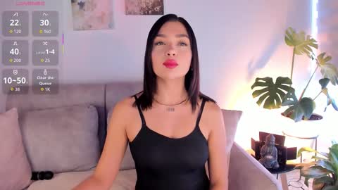 Snapshot of estercollins_ chatting on October 20, 7:14 pm Is secret online show from October 20, 7:14 pm