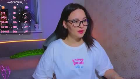 Snapshot of esterplayful chatting on September 29, 5:18 pm EsterPlayful online show from September 29, 5:18 pm