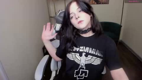 Snapshot of estertwilight chatting on March 28, 4:06 pm Ester online show from March 28, 4:06 pm