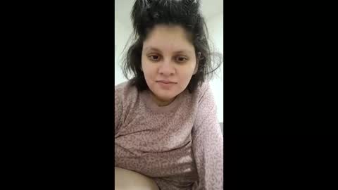 Snapshot of estherbipin70827 chatting on March 24, 7:30 pm estherbipin70827 online show from March 24, 7:30 pm