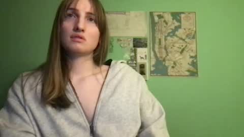 Snapshot of esthergreyplus chatting on February 7, 1:47 am Esther Grey online show from February 7, 1:47 am
