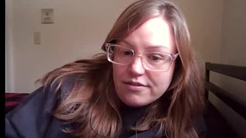Snapshot of estherjude chatting on January 5, 5:27 pm Esther online show from January 5, 5:27 pm