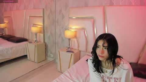   online show from April 6, 1:45 pm