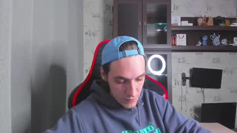 LOUIS online show from October 29, 6:20 pm