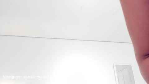 Estrellita online show from December 15, 1:57 am