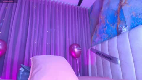 Snapshot of estrella_hanks_ chatting on June 1, 11:56 am Estrella online show from June 1, 11:56 am