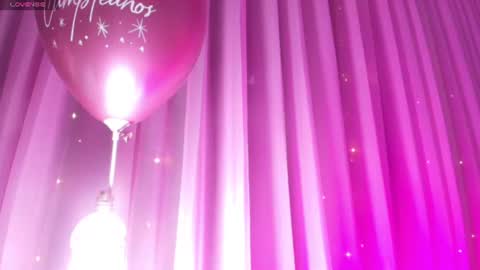 Snapshot of estrella_hanks_ chatting on June 10, 11:53 am Estrella online show from June 10, 11:53 am