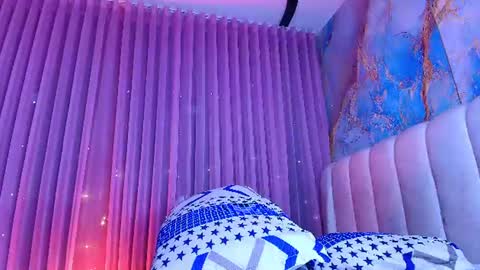Estrella online show from July 15, 11:59 am