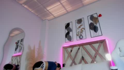 Snapshot of estrellavega_ chatting on May 18, 12:55 pm Estrella online show from May 18, 12:55 pm