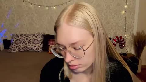 lets get to know each other better in pm  online show from January 9, 3:04 pm