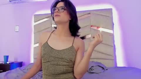 Snapshot of eterea_blow chatting on December 15, 2:41 am Eterea online show from December 15, 2:41 am