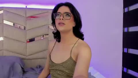 Snapshot of eterea_blow chatting on December 15, 6:40 am Eterea online show from December 15, 6:40 am