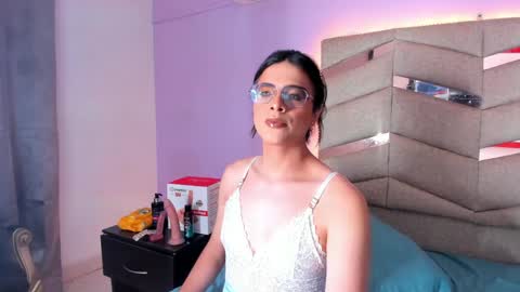 Snapshot of eterea_blow chatting on March 5, 2:46 am Eterea online show from March 5, 2:46 am