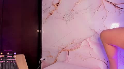 Snapshot of eterea_blow chatting on September 17, 2:35 am Eterea online show from September 17, 2:35 am