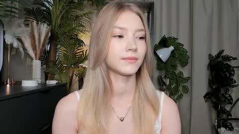 Natalie online show from September 21, 5:42 am