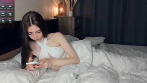 Mary online show from December 5, 7:16 am