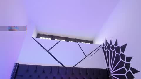 ethaancox online show from October 13, 9:15 pm