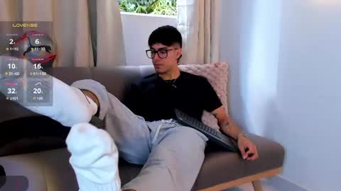 etham_wolf1 online show from July 22, 6:11 pm