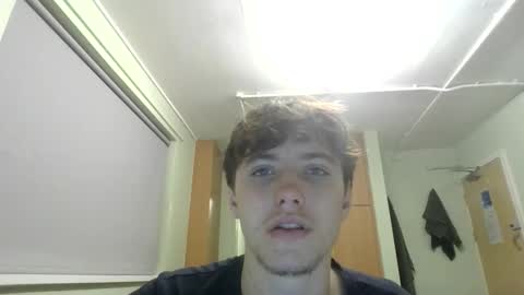 Snapshot of ethan404666 chatting on March 20, 10:25 pm ethan404666 online show from March 20, 10:25 pm