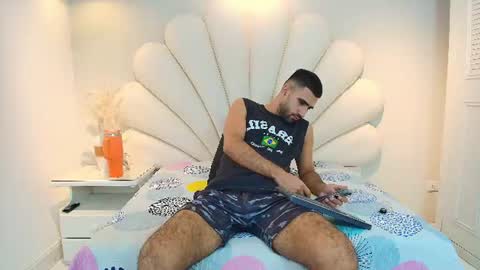 Snapshot of ethan__walker chatting on July 26, 12:45 pm Ethan online show from July 26, 12:45 pm