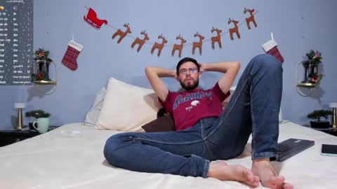 ADAM TAYLOR  ETHAN CAMBAL INDEPENDENT MODELS online show from December 23, 10:01 pm