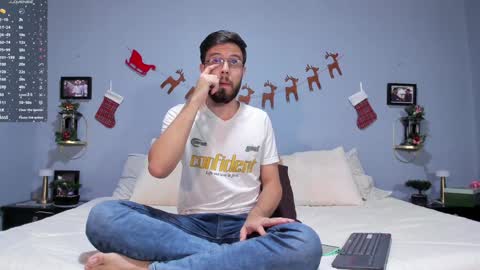 ADAM TAYLOR  ETHAN CAMBAL INDEPENDENT MODELS online show from December 26, 11:46 pm