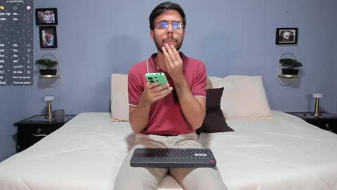 ADAM TAYLOR  ETHAN CAMBAL INDEPENDENT MODELS online show from January 14, 10:23 pm