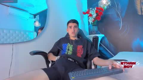 Ethan online show from December 16, 9:31 pm