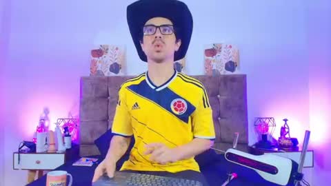 ethan  online show from July 8, 3:55 am