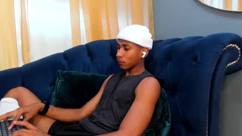 Snapshot of ethan_fox11 chatting on January 20, 2:25 pm King Ethan online show from January 20, 2:25 pm