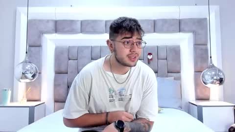 ethan_greys online show from November 18, 3:45 am