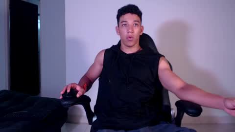 Ethan Noir online show from May 31, 9:27 pm