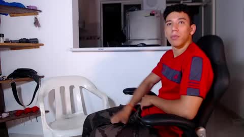 Ethan Noir online show from June 3, 4:48 am