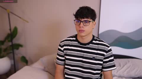 Snapshot of ethan_occonor chatting on October 11, 7:01 pm ethan_occonor online show from October 11, 7:01 pm