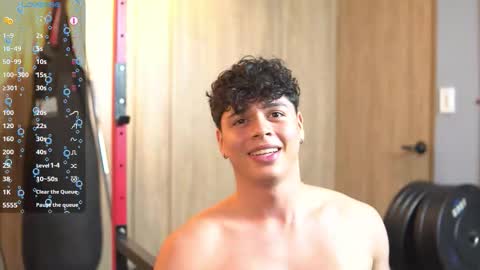 Snapshot of ethan_occonor chatting on October 16, 12:33 am ethan_occonor online show from October 16, 12:33 am